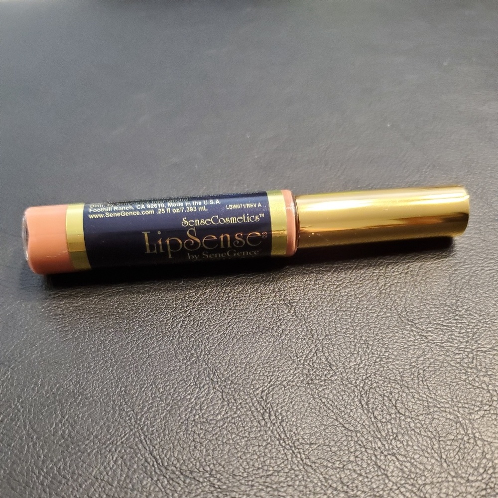 Lip gloss